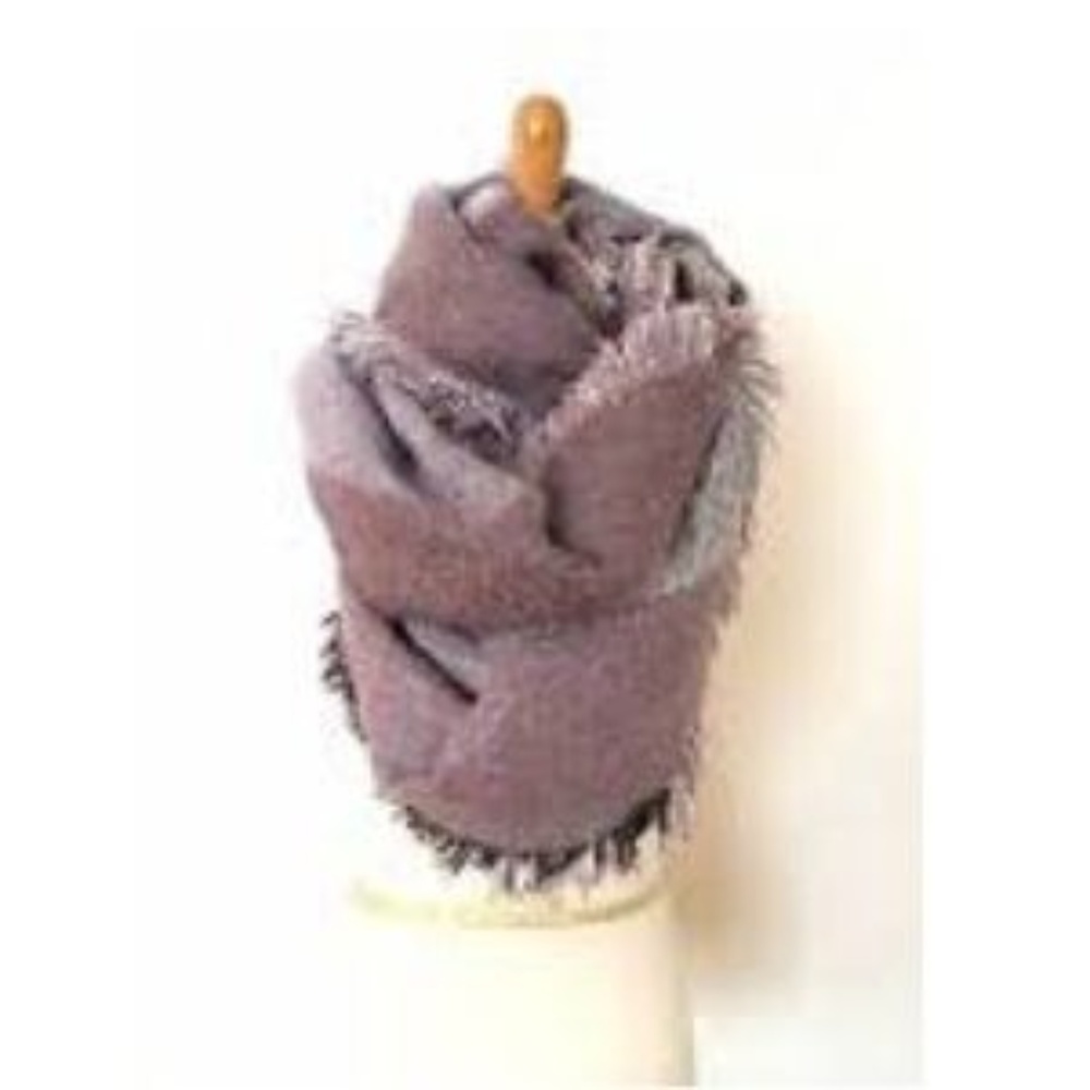 Cozy ecote brand purple blanket scarf wrap